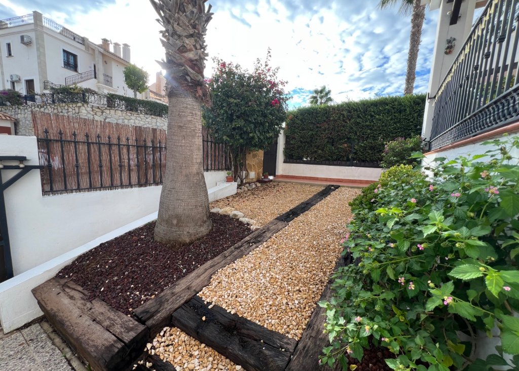 Verkoop - Link-Detached House - Algorfa - La Finca Golf Resort
