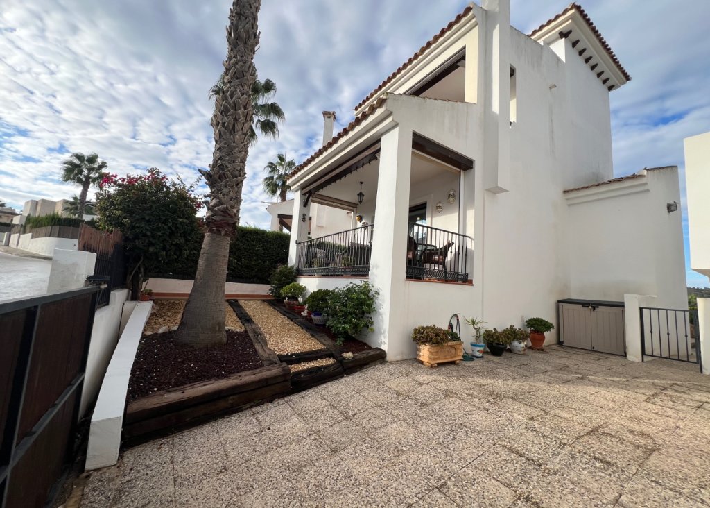 Verkoop - Link-Detached House - Algorfa - La Finca Golf Resort