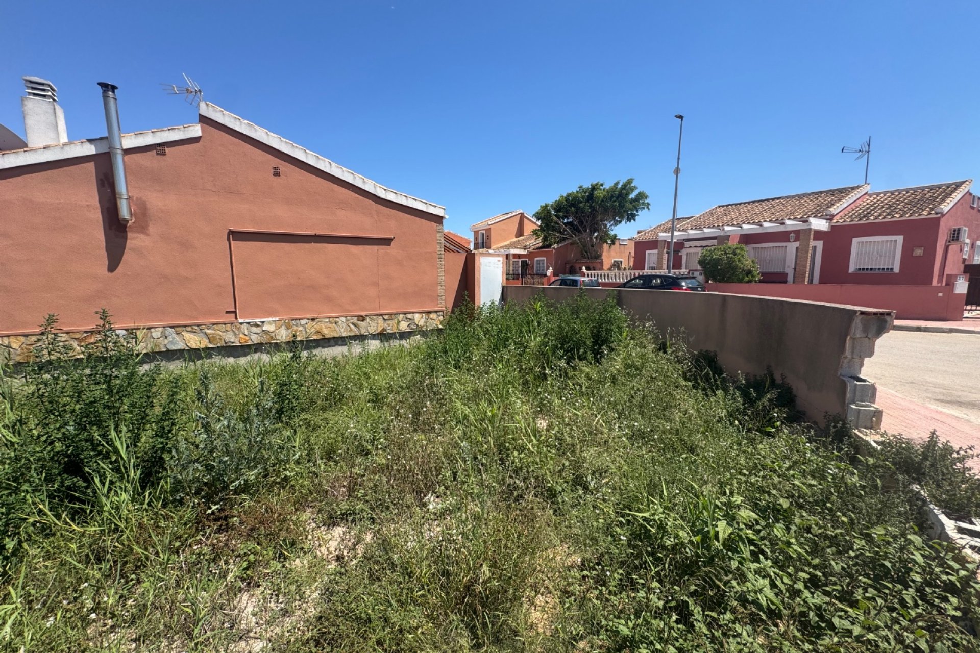 Verkoop - Plot - Daya Nueva