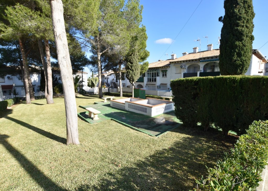 Verkoop - Terraced house / Townhouse - Torrevieja - Lago Jardín II