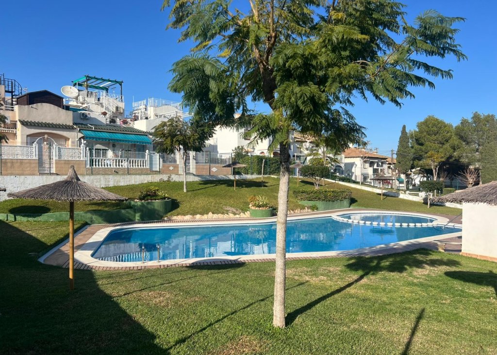 Verkoop - Terraced house / Townhouse - Torrevieja - Lago Jardín II