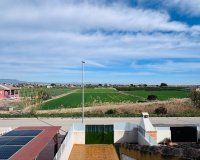 Verkoop - Townhouse - Daya Nueva