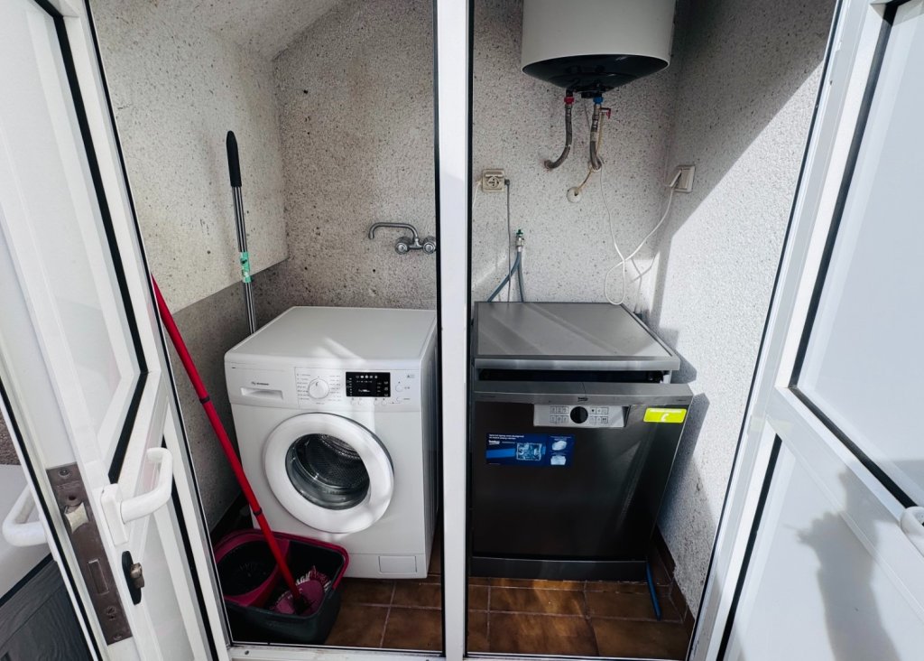 Verkoop - Townhouse - Daya Nueva