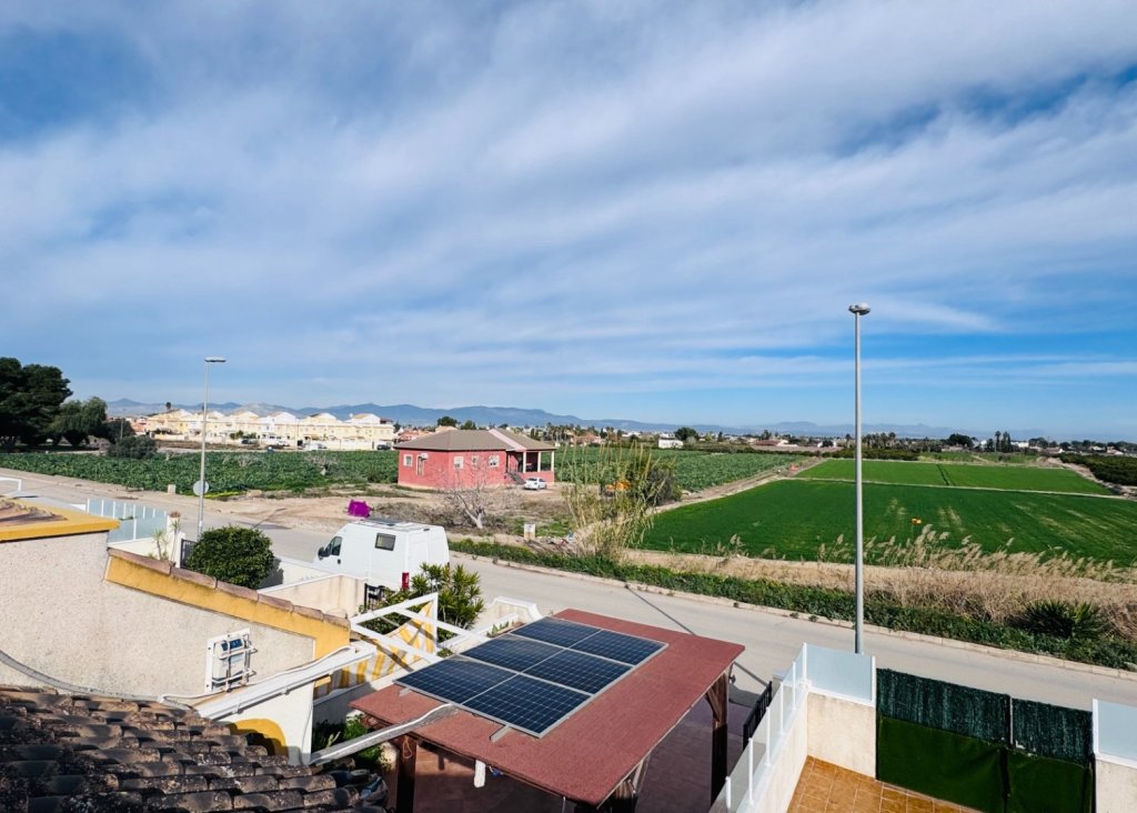 Verkoop - Townhouse - Daya Nueva