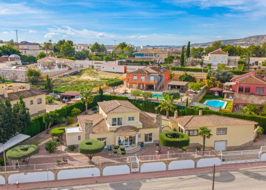 Verkoop - Villa - Algorfa - Castillo De Montemar