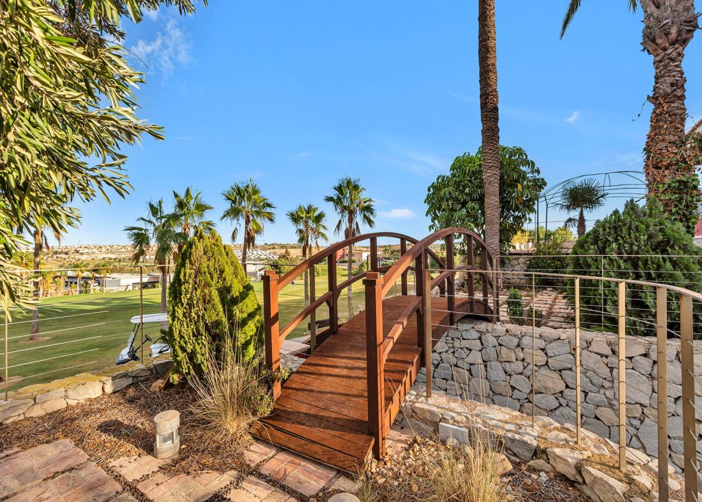 Verkoop - Villa - Algorfa - La Finca Golf Resort