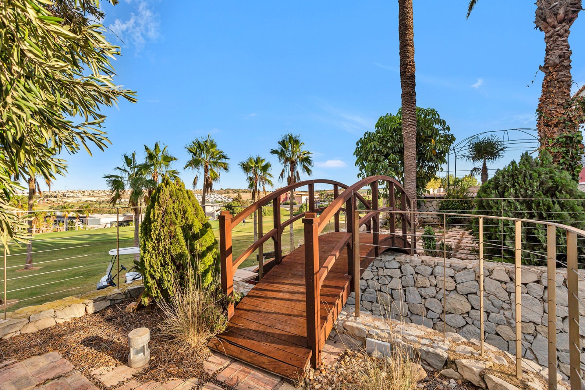 Verkoop - Villa - Algorfa - La Finca Golf Resort