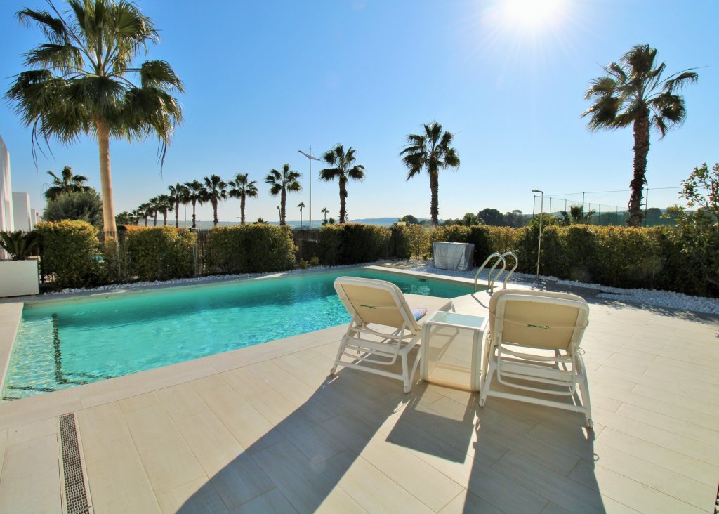 Verkoop - Villa - Algorfa - La Finca Golf Resort