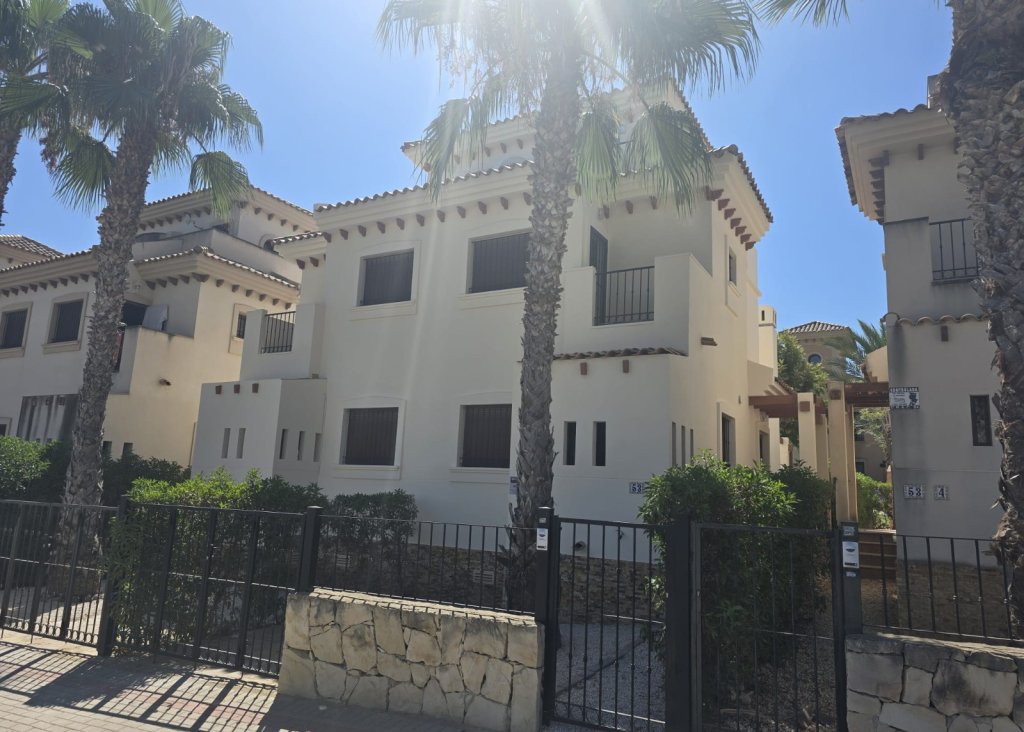 Verkoop - Villa - Algorfa - La Finca Golf Resort