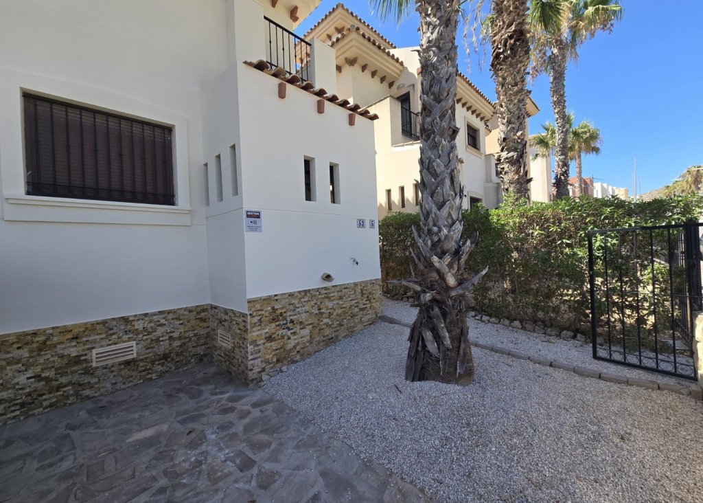 Verkoop - Villa - Algorfa - La Finca Golf Resort