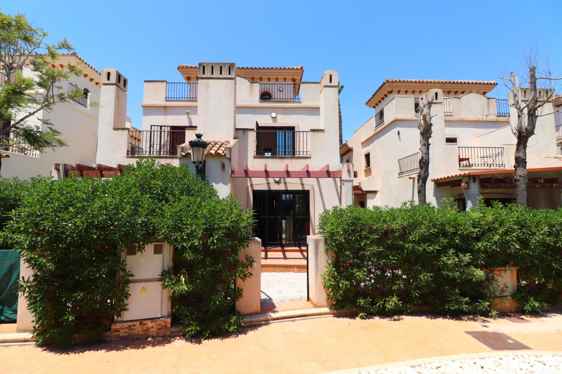 Verkoop - Villa - Algorfa - La Finca Golf Resort