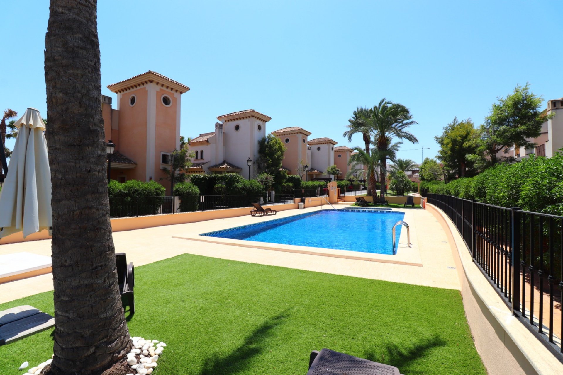 Verkoop - Villa - Algorfa - La Finca Golf Resort