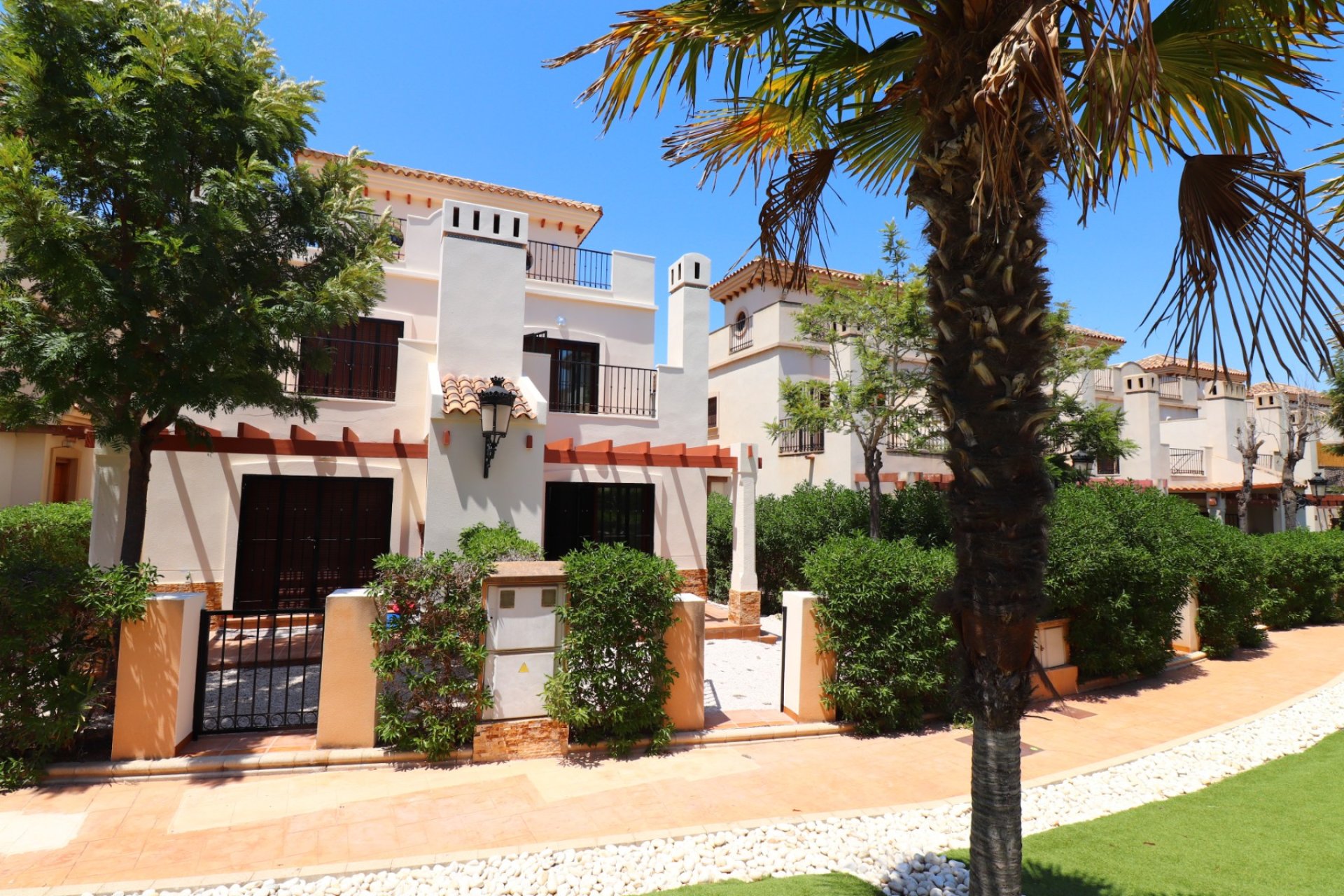 Verkoop - Villa - Algorfa - La Finca Golf Resort