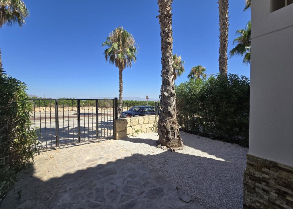 Verkoop - Villa - Algorfa - La Finca Golf Resort