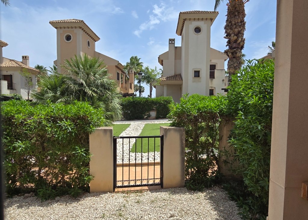 Verkoop - Villa - Algorfa - La Finca Golf Resort