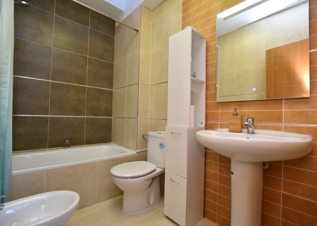 Verkoop - Villa - Algorfa - La Finca Golf Resort