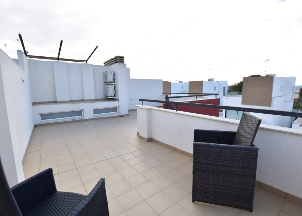 Verkoop - Villa - Algorfa - La Finca Golf Resort