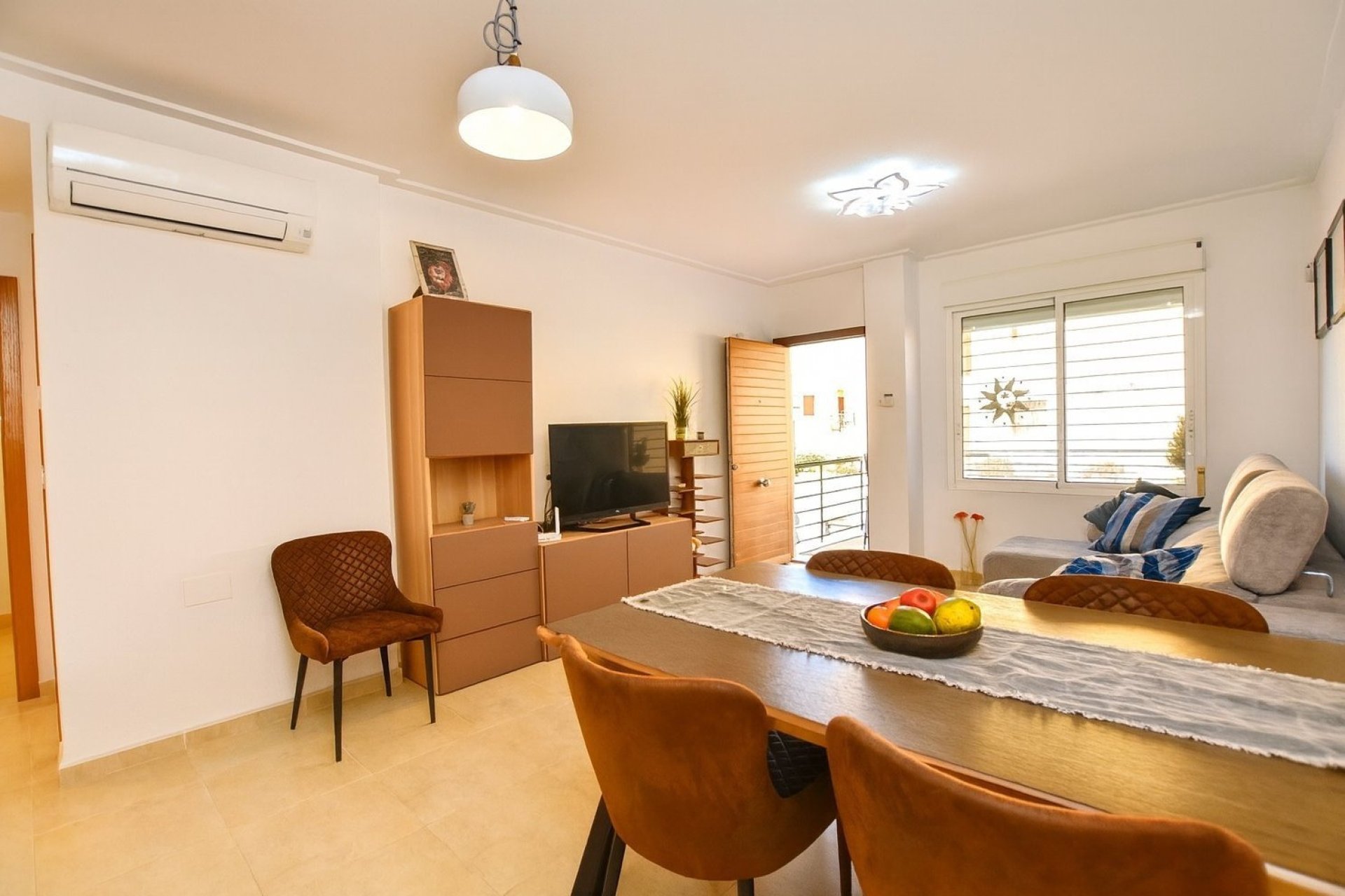 Verkoop - Villa - Algorfa - La Finca Golf Resort