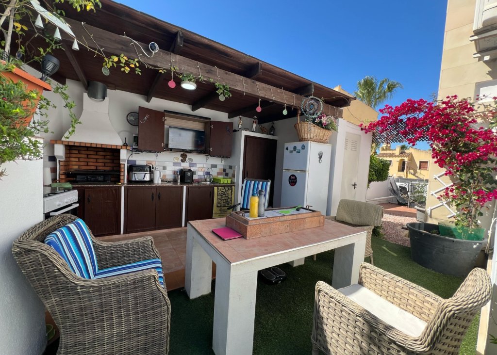 Verkoop - Villa - Algorfa - La Finca Golf Resort