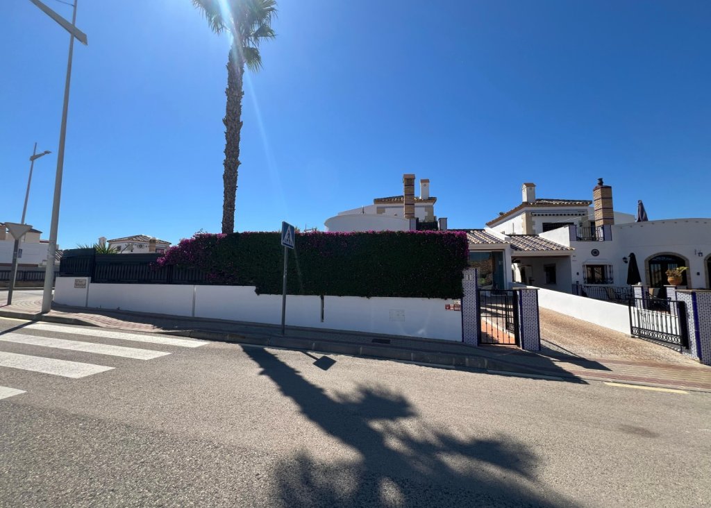 Verkoop - Villa - Algorfa - La Finca Golf Resort
