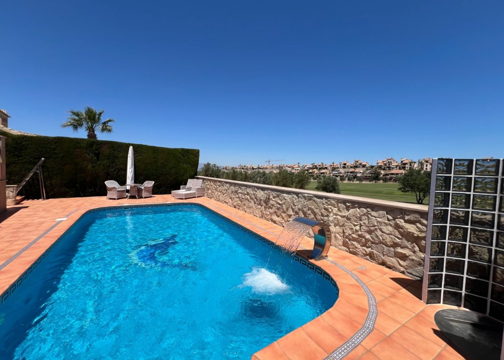 Verkoop - Villa - Algorfa - La Finca Golf Resort