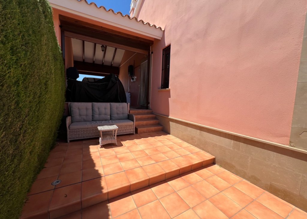Verkoop - Villa - Algorfa - La Finca Golf Resort