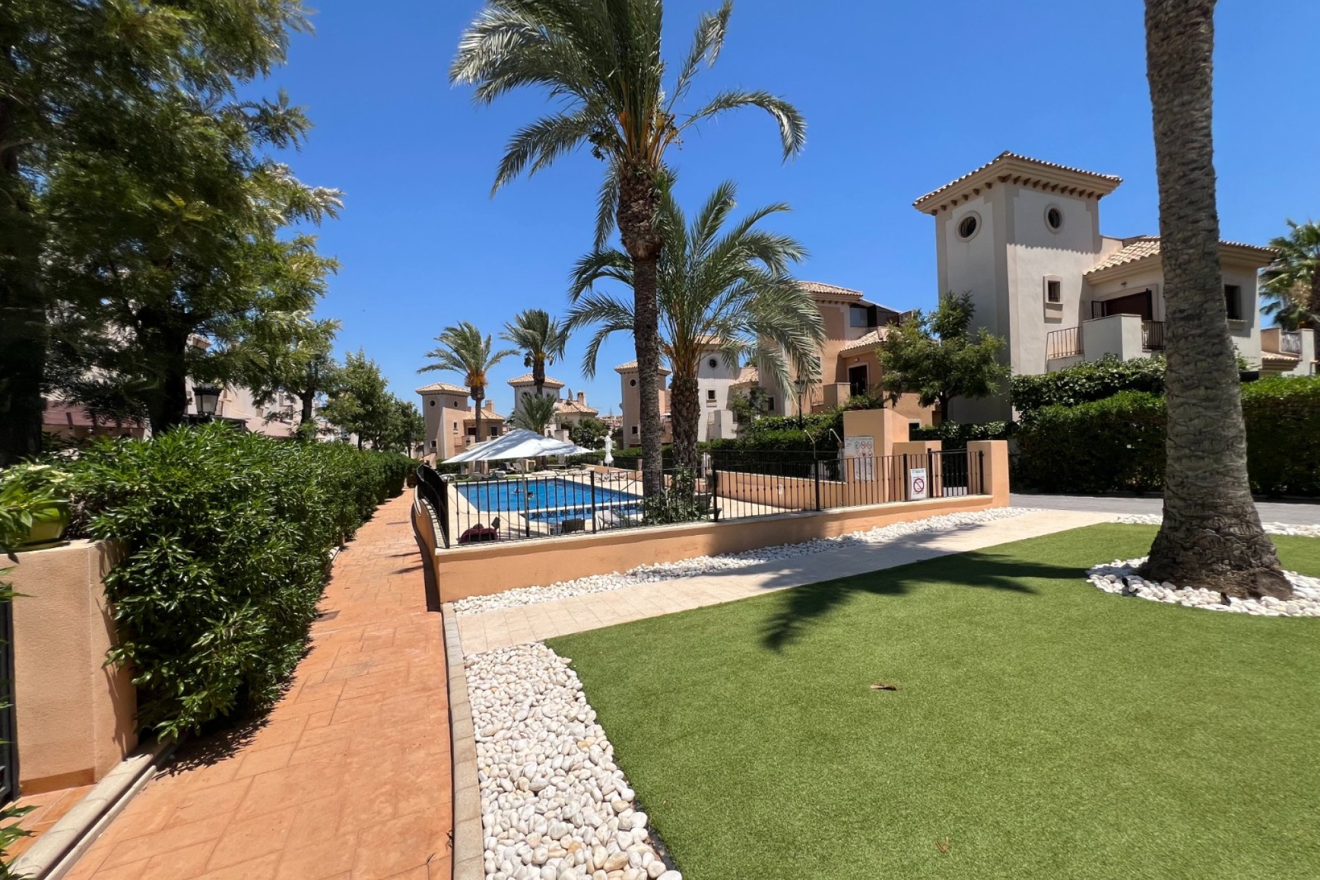 Verkoop - Villa - Algorfa - La Finca Golf Resort
