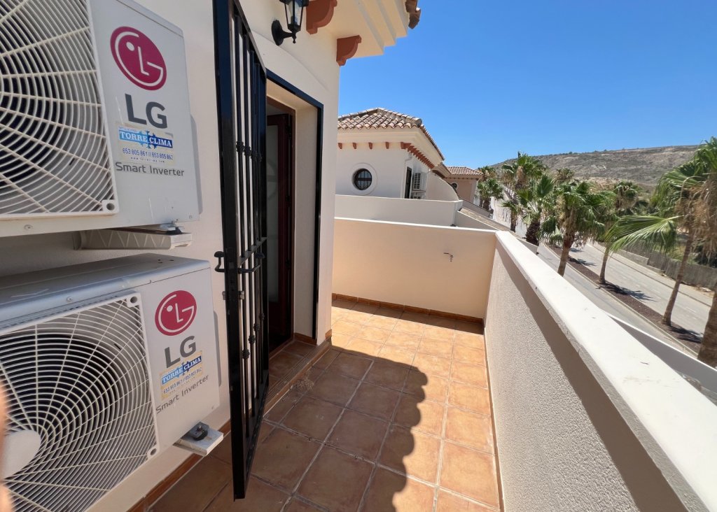 Verkoop - Villa - Algorfa - La Finca Golf Resort