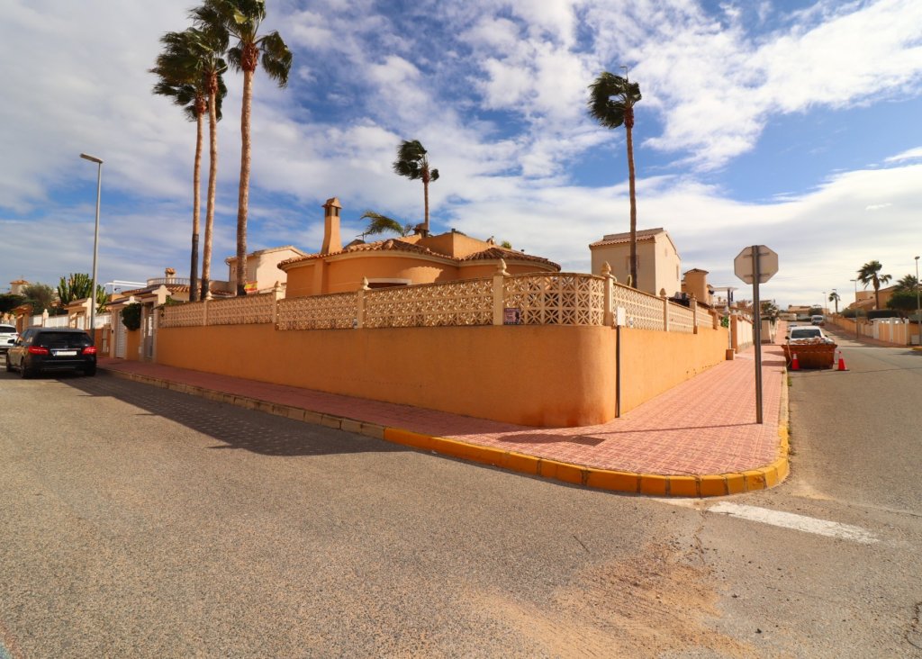 Verkoop - Villa - Ciudad Quesada - Atalayas