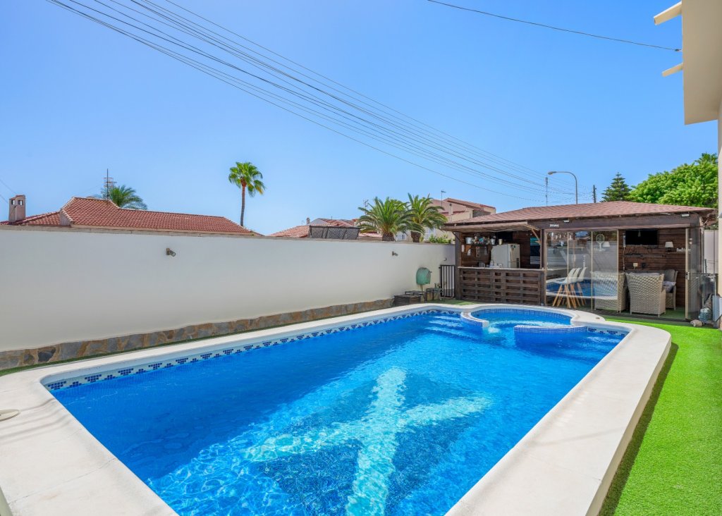 Verkoop - Villa - Ciudad Quesada - Center