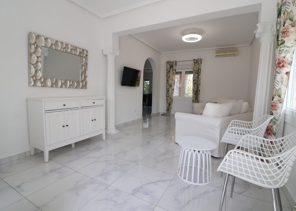 Verkoop - Villa - Ciudad Quesada - La Fiesta