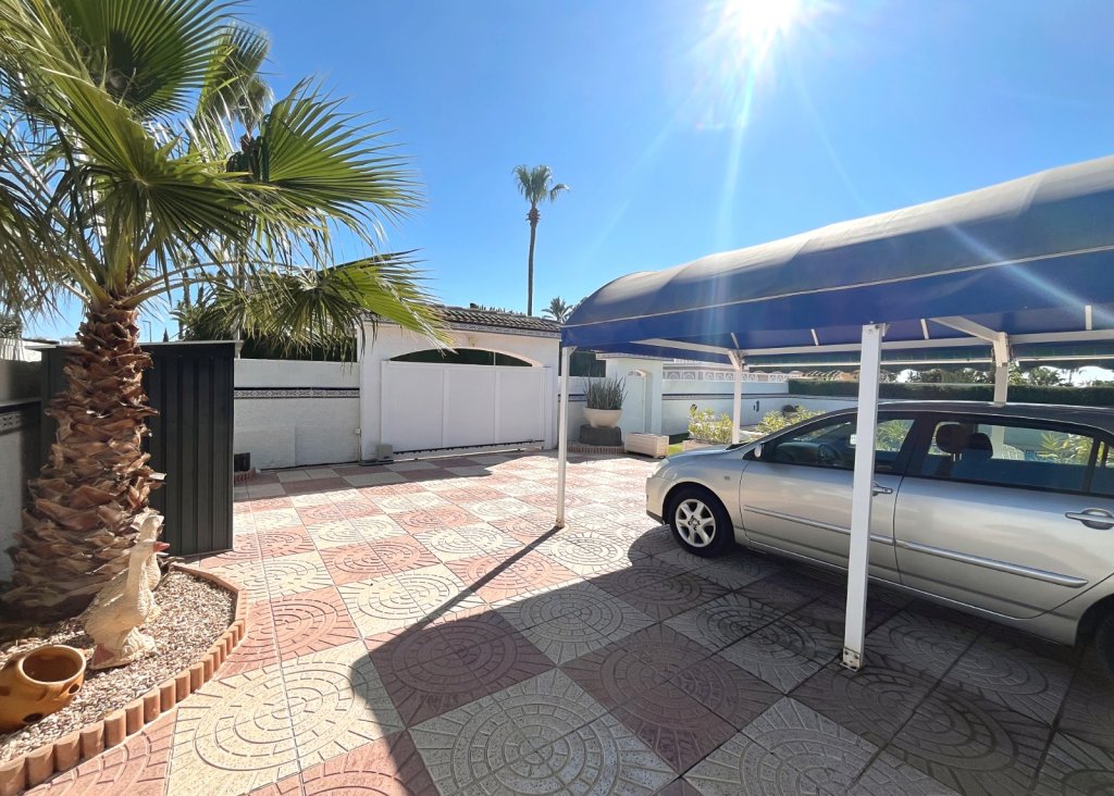 Verkoop - Villa - Ciudad Quesada - Pueblo Bravo