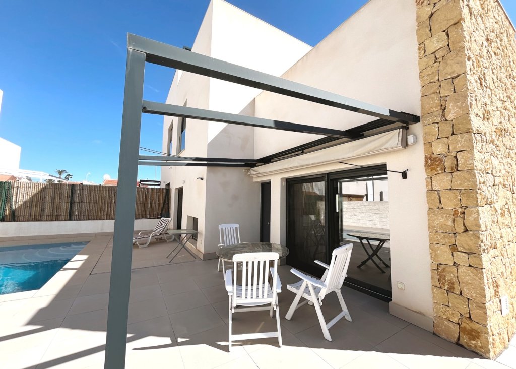 Verkoop - Villa - Ciudad Quesada - Pueblo Bravo