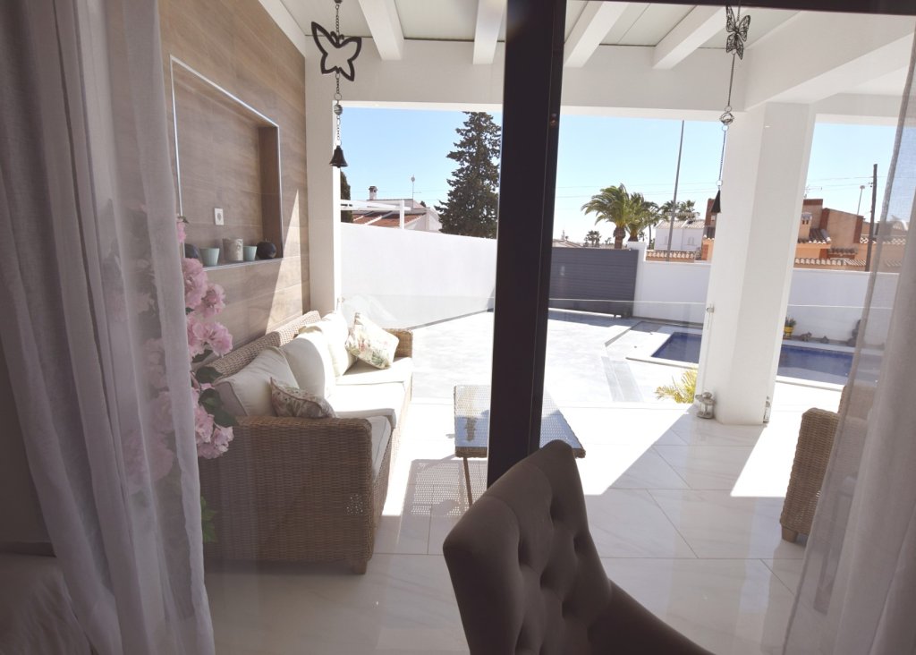 Verkoop - Villa - Ciudad Quesada