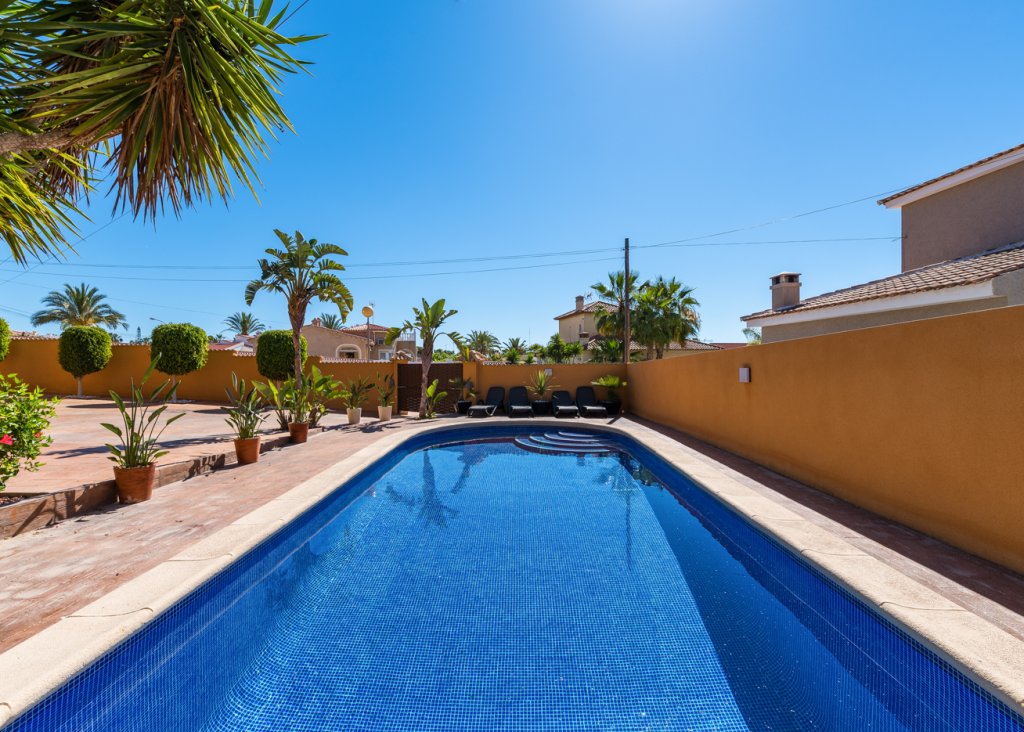 Verkoop - Villa - Ciudad Quesada