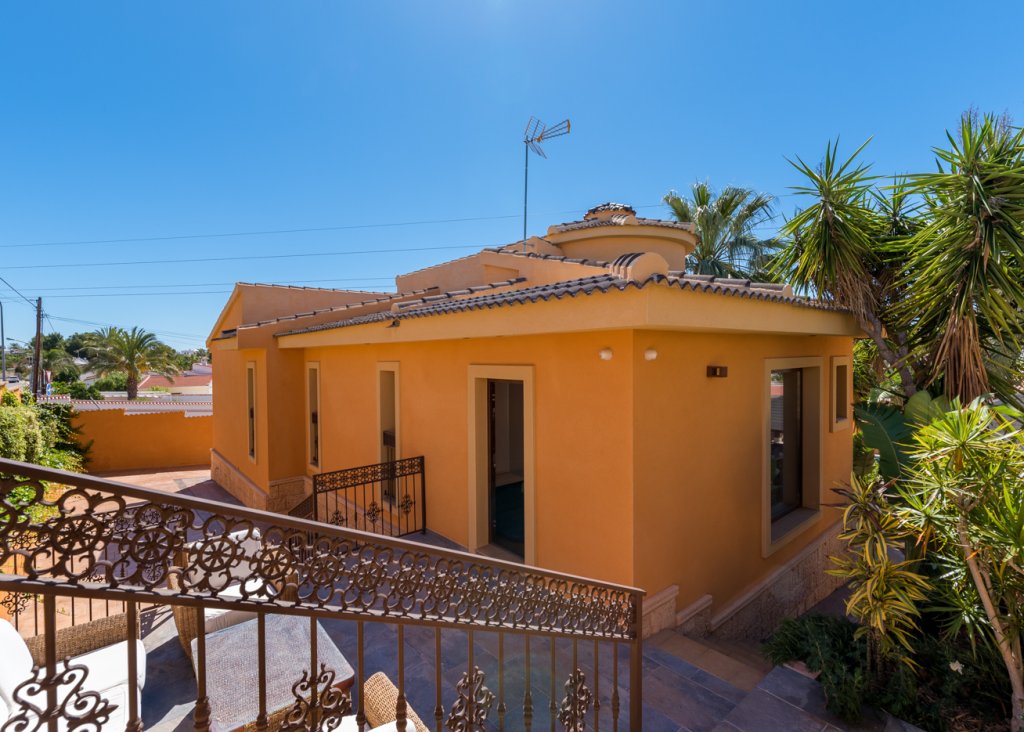 Verkoop - Villa - Ciudad Quesada