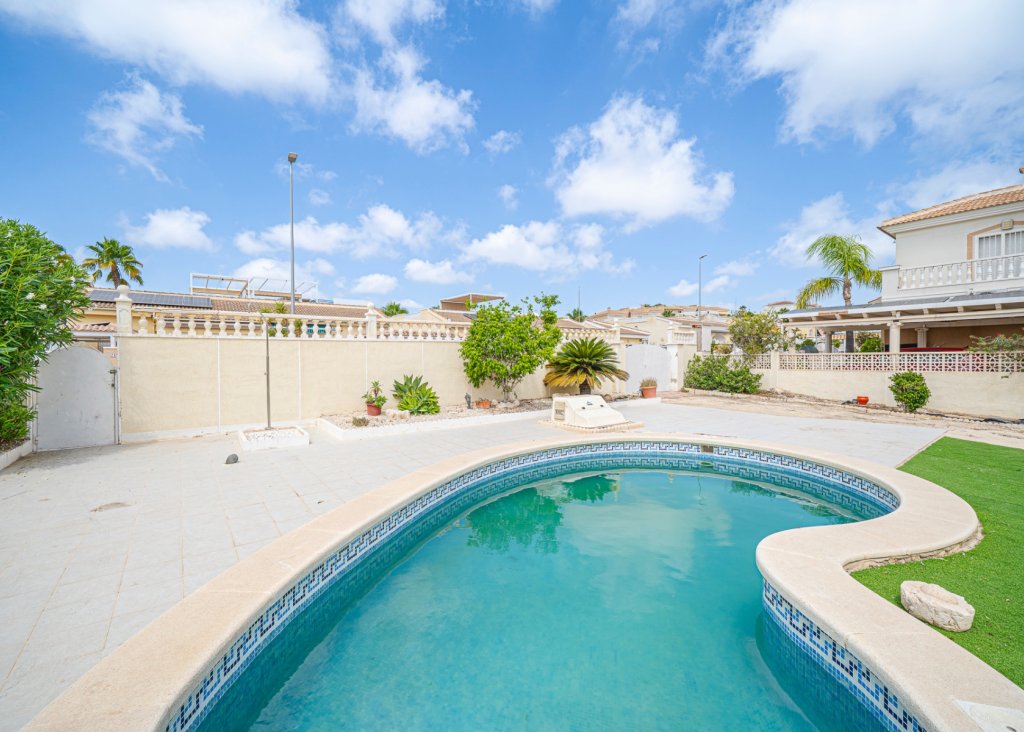 Verkoop - Villa - Ciudad Quesada