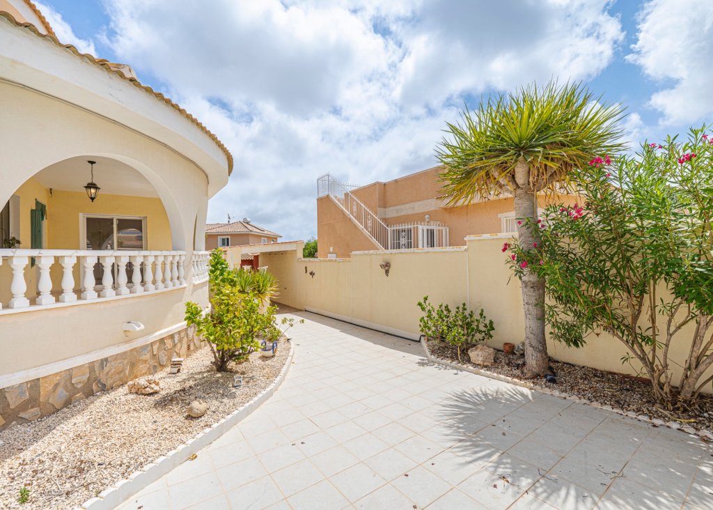 Verkoop - Villa - Ciudad Quesada