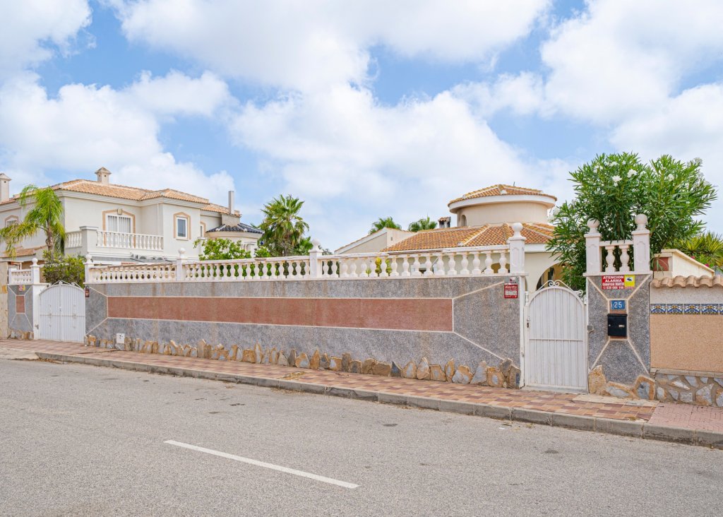Verkoop - Villa - Ciudad Quesada