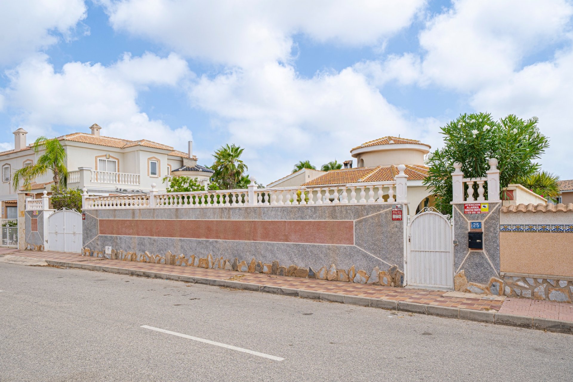 Verkoop - Villa - Ciudad Quesada