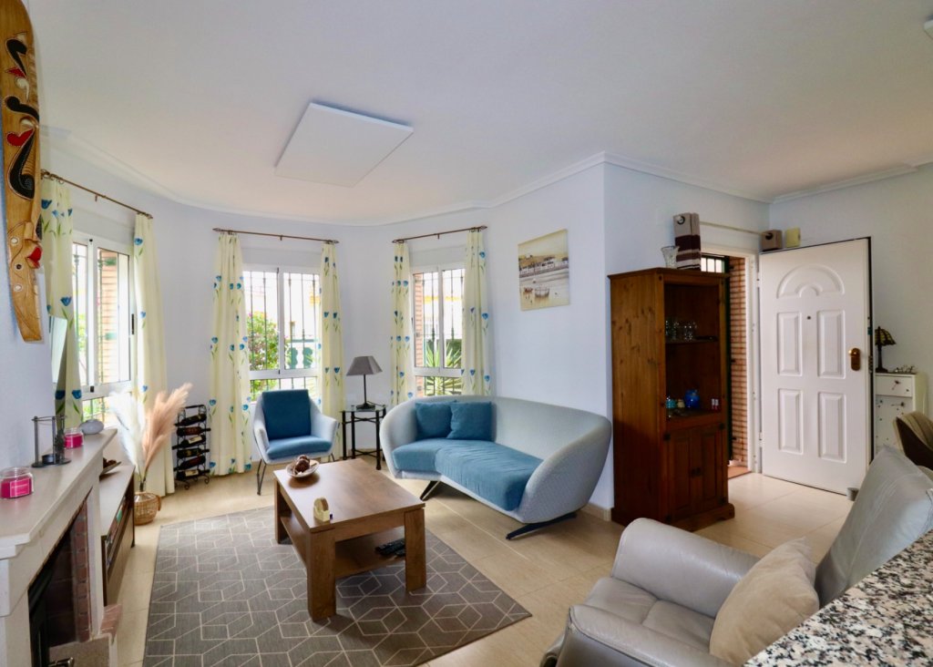 Verkoop - Villa - Guardamar del Segura - El Raso