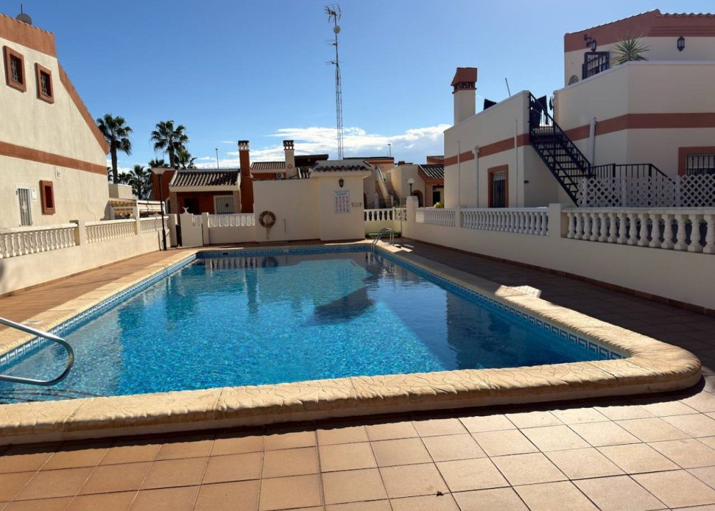 Verkoop - Villa - Guardamar del Segura - El Raso