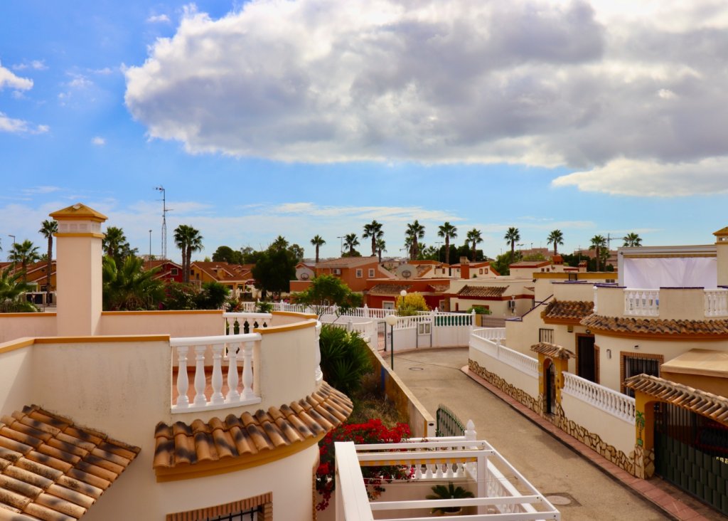 Verkoop - Villa - Guardamar del Segura - El Raso