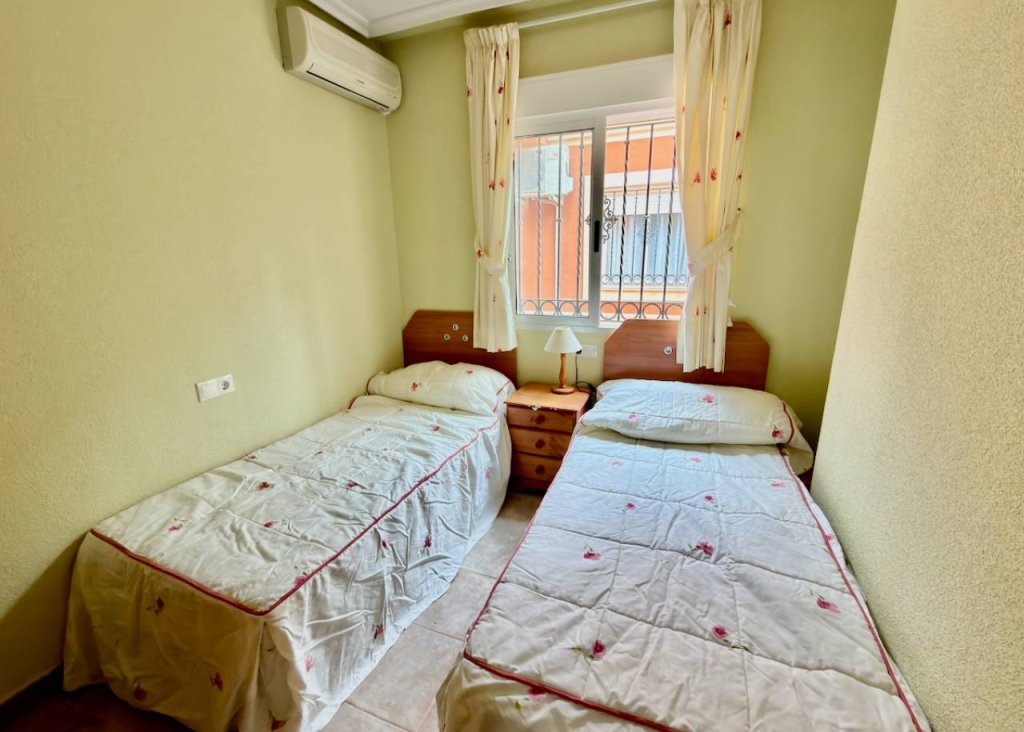 Verkoop - Villa - Guardamar del Segura