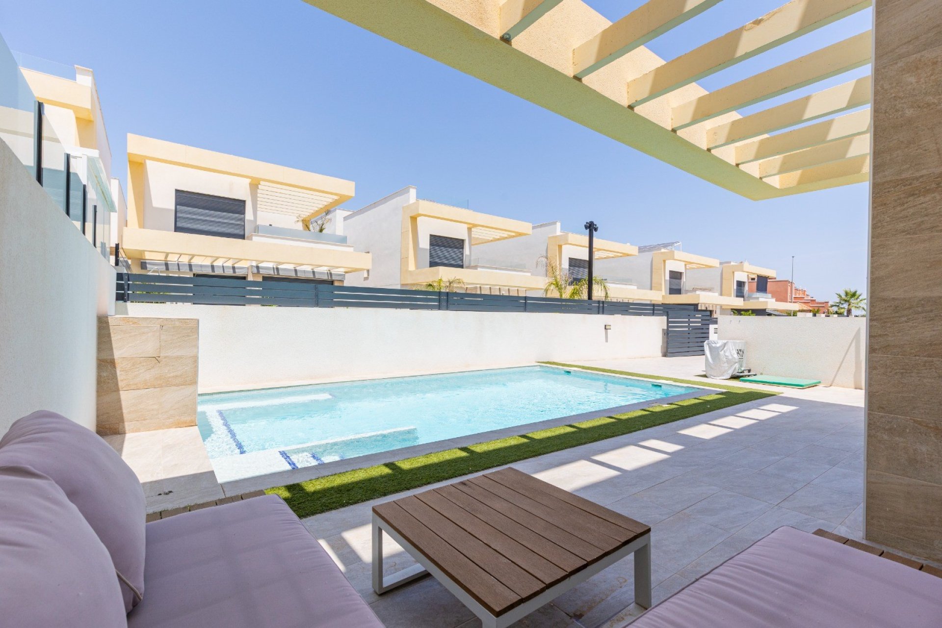 Verkoop - Villa - Los Montesinos - La Herrada