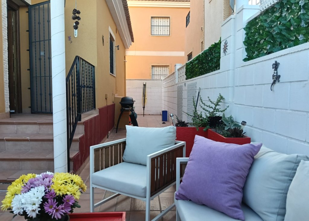 Verkoop - Villa - Los Montesinos - La Herrada