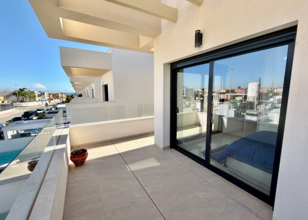 Verkoop - Villa - Los Montesinos - La Herrada