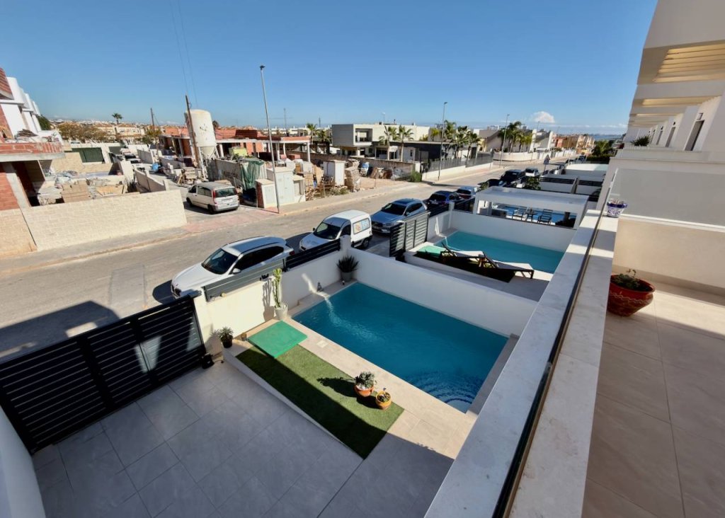 Verkoop - Villa - Los Montesinos - La Herrada