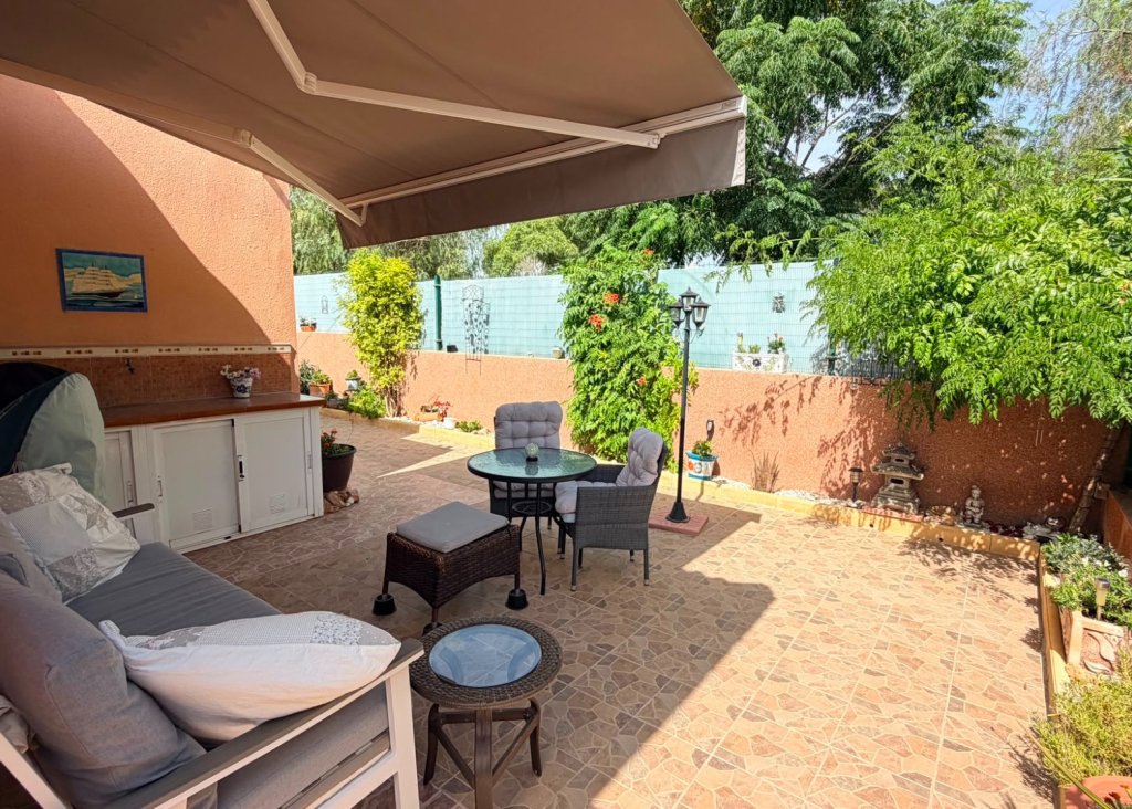 Verkoop - Villa - Los Montesinos - La Herrada