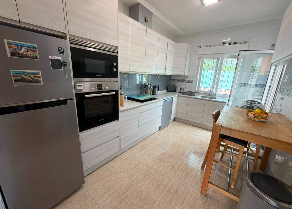 Verkoop - Villa - Los Montesinos - La Herrada